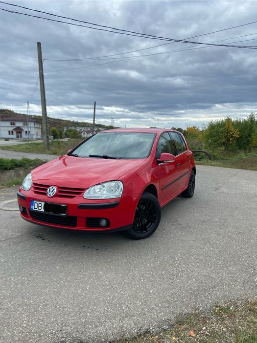 Vând golf 5 1.4 fsi sau schimb