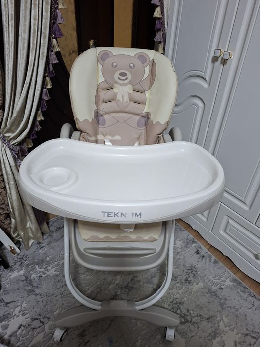 Bolalar ovqatlanadigan stoli