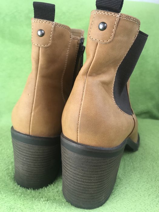 Пролетни боти Graceland 41