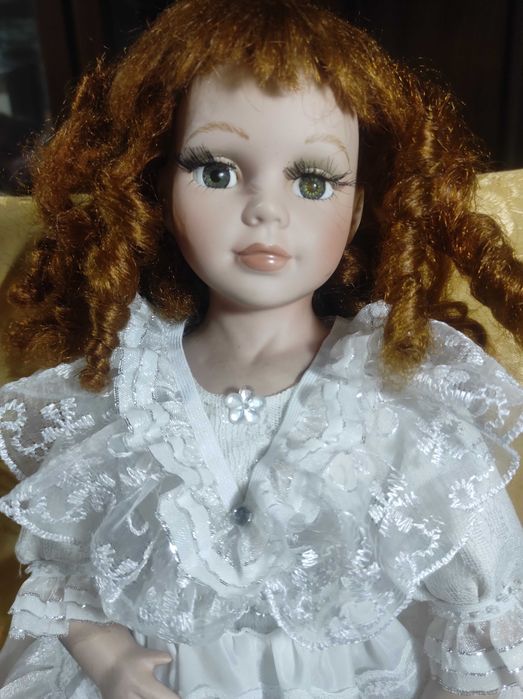 Фарфоровая кукла невесточка