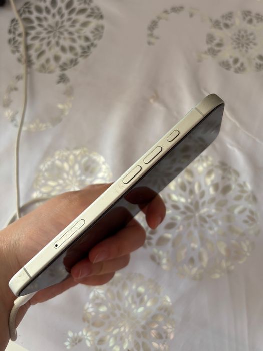 Iphone 16 продам.