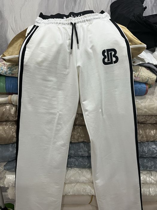 Спортивка белый новый