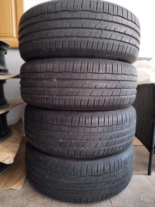 Гуми ,,HANKOOK" 225 55 19