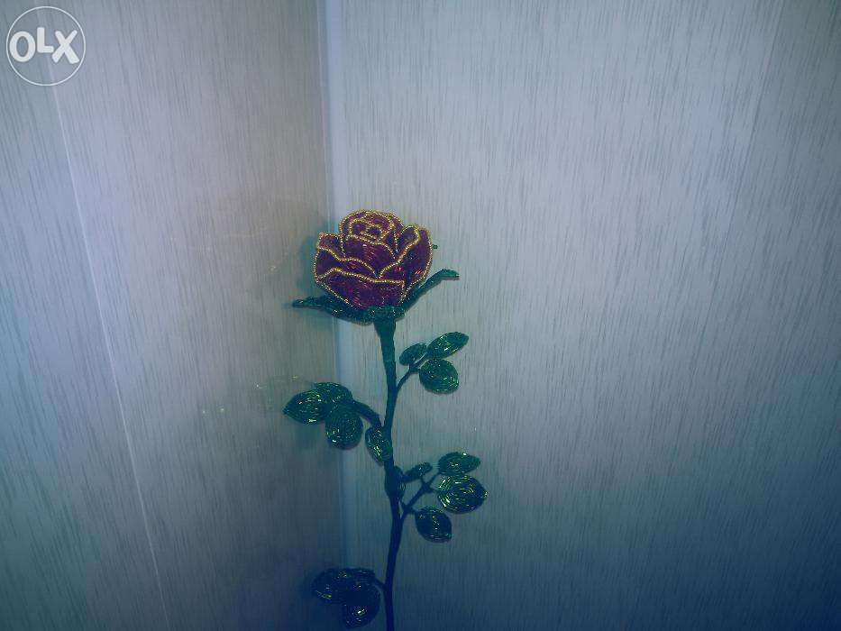 Розы из бисера на подарок