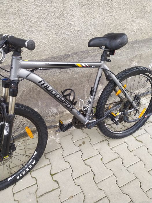 Vând bicicleta Muddyfox sau schimb pe full suspension