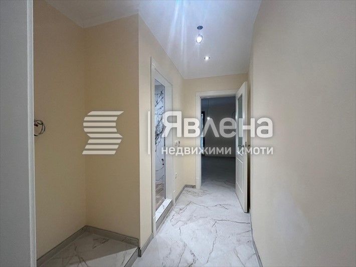 Двустаен апартамент