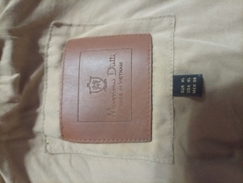 Осенняя куртка в идеальном состоянии