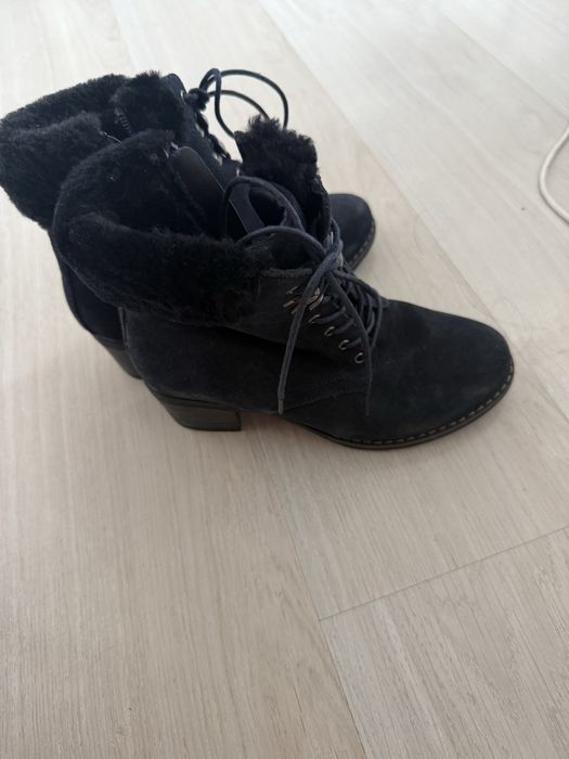 Продам зимнюю ботинку