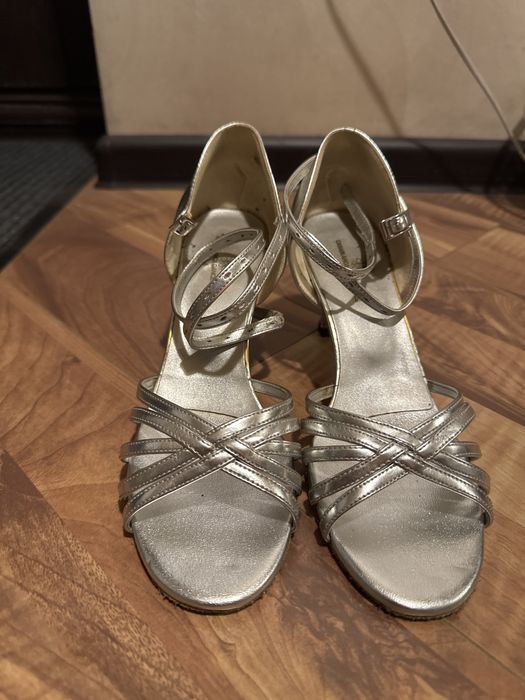 Туфли танцевальные