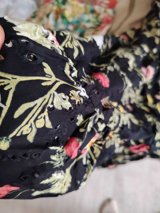 Нова рокля XS Zara