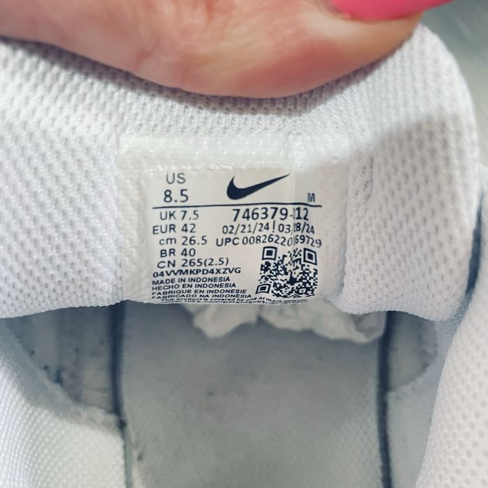 Маратонки Найк  41 1/2