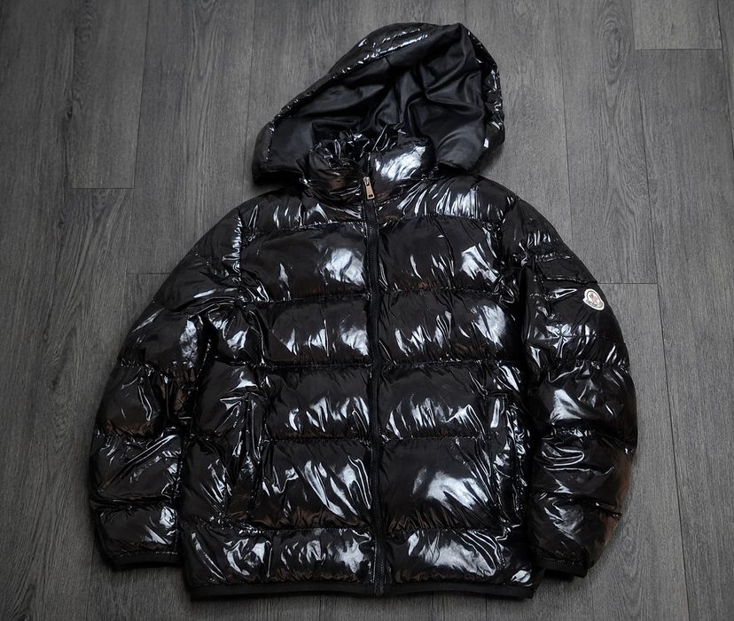Geaca Moncler Maya Black (Model Lucios Cu Puf