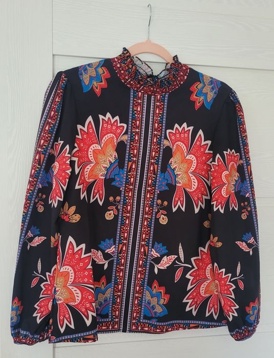Bluza, imprimeu deosebit