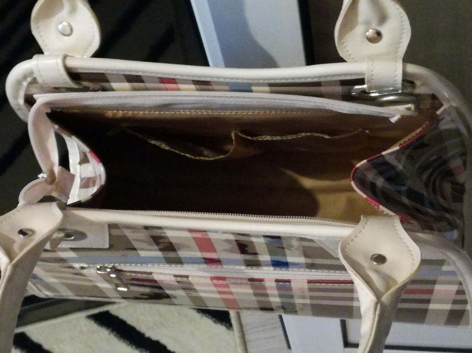 Елегантни дамски чанти