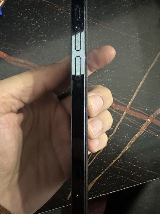 Iphone 12 pro sotiladi