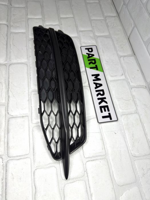 Дясна решетка AUDI A6 C7 S Line 4G0807682D 4G0807682J