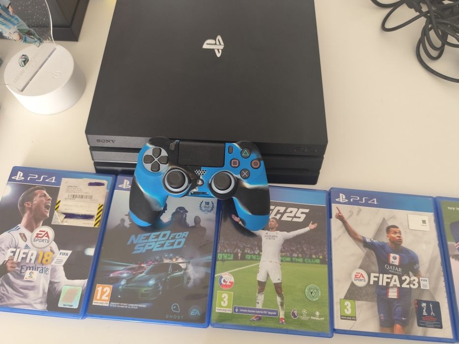 Ps4 pro + controller(husa)+jocuri
