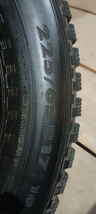 Зимние шины  на 17