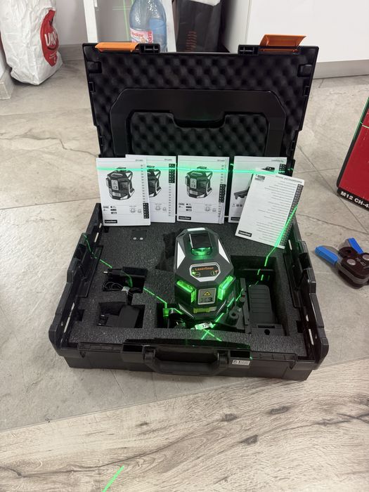 Vind laser profesional LASERLINER X3 nou la cutie