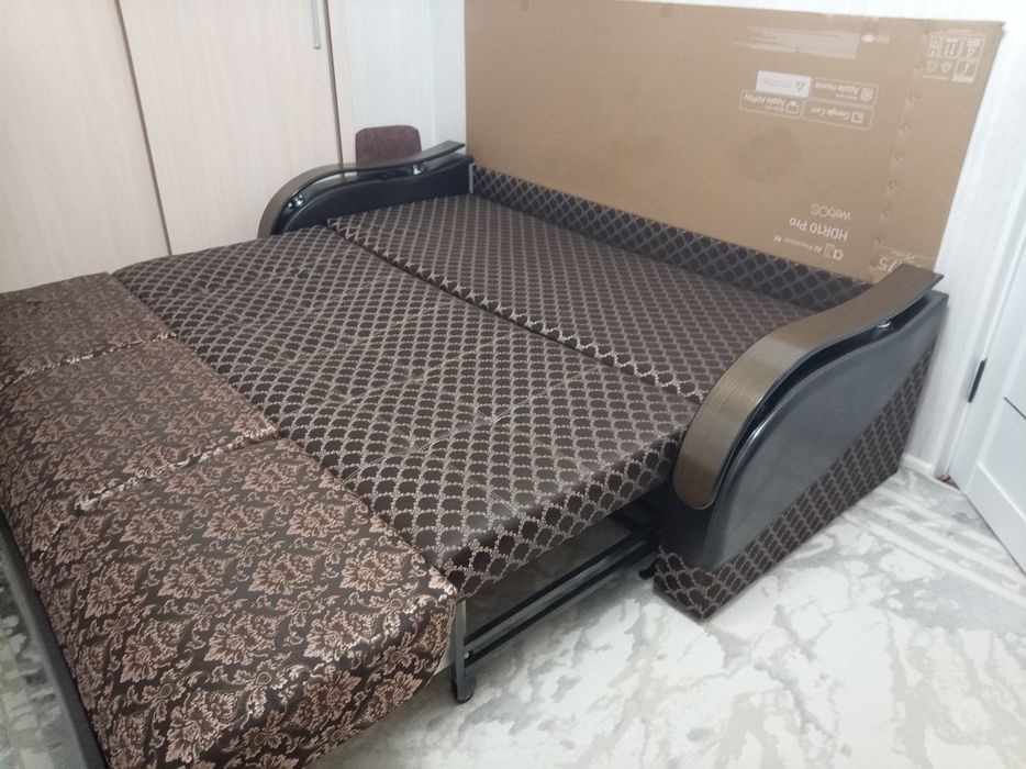 Продам срочно диван