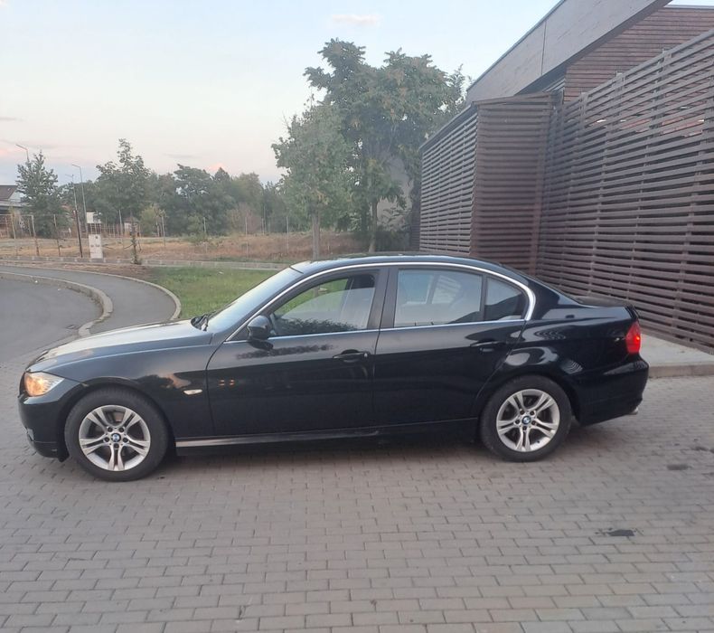 BMW 3 Series 2010 — imagine 5
