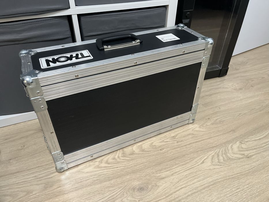 Midas mr18 + rack thon Eco 3u 23