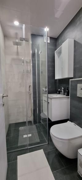 Дава се под наем Тристаен апартамент в Пловдив, Съдийски - 110 кв.м за 850 € - Снимка #3