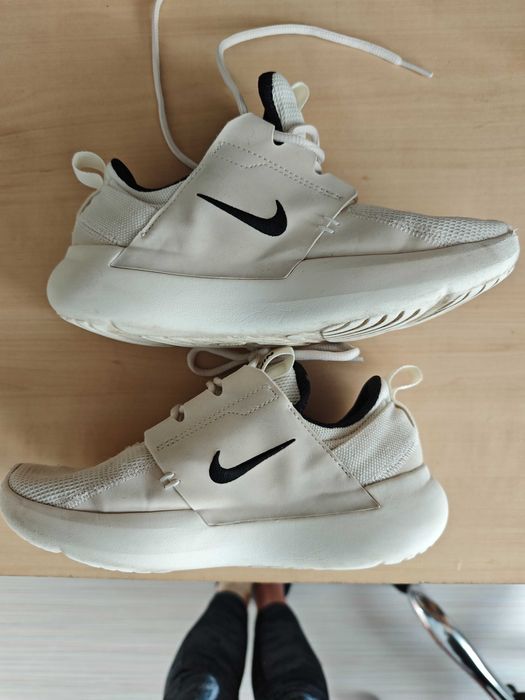 Маратонки NIKE номер 36