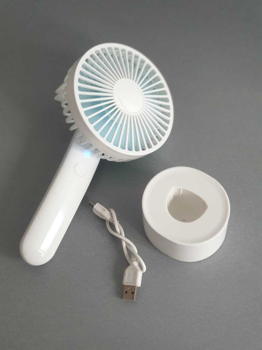 Mini ventilator portabil cu acumulator Li-Ion puternic si silentios