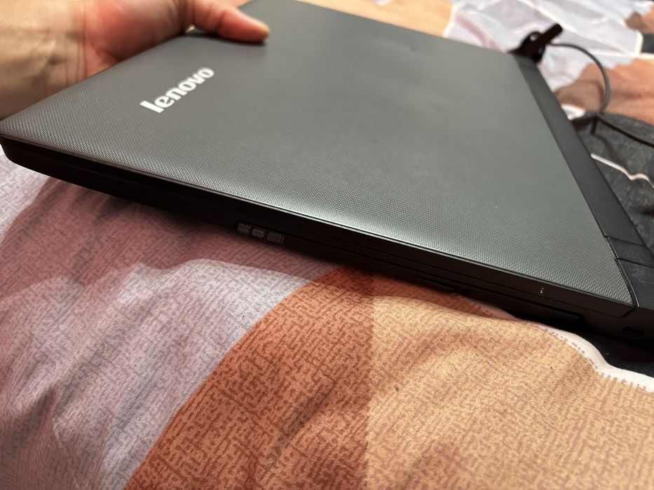 Lenovo 80QR 15.6” лаптоп