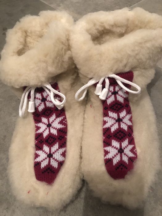 Пантофи естествена вълна