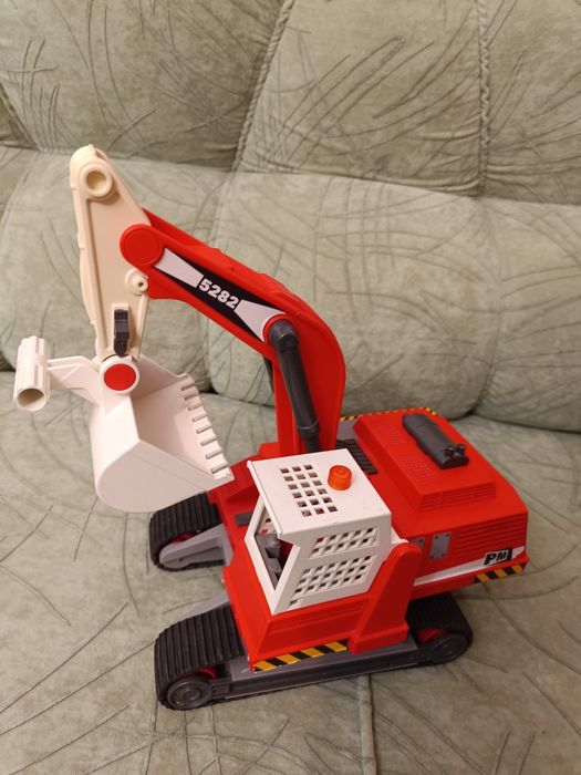 Голям Багер играчка