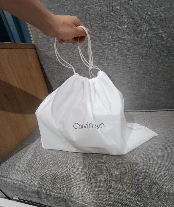Дамска кожена Чанта Calvin Klein
