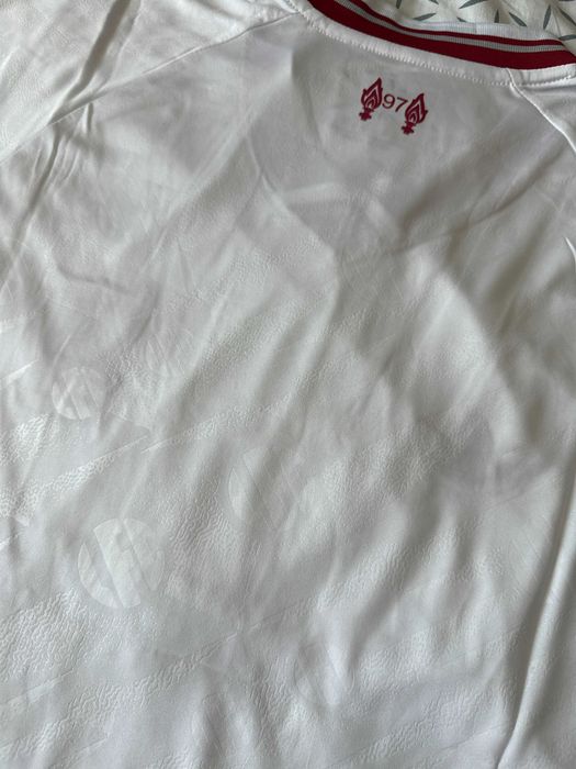Tricou Liverpool away alb 2026-2027 sezonul nou preamier league champions league