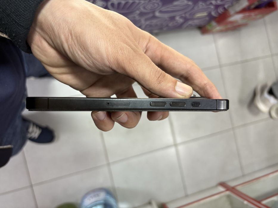 Продам айфон 15 про