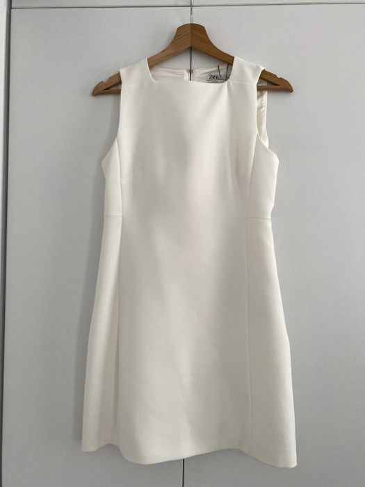 Бяла рокля Зара XS