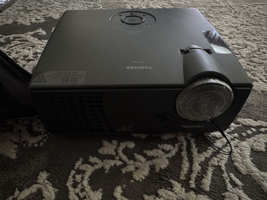 Proiector Toshiba