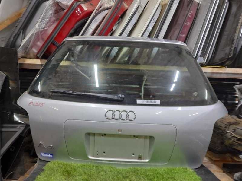Крышка багажника на Audi A4 B5 2001 год