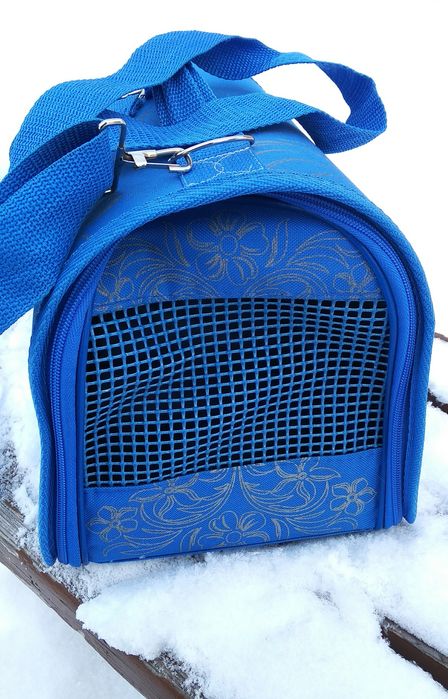 Переноска для кошек и маленьких собак