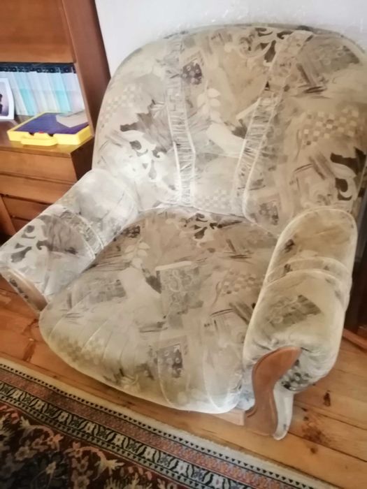 Продавам холна гарнитура, комплект