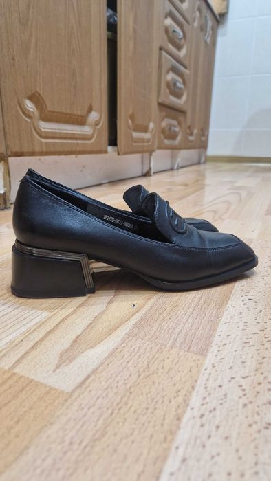 Туфли кожаные женские