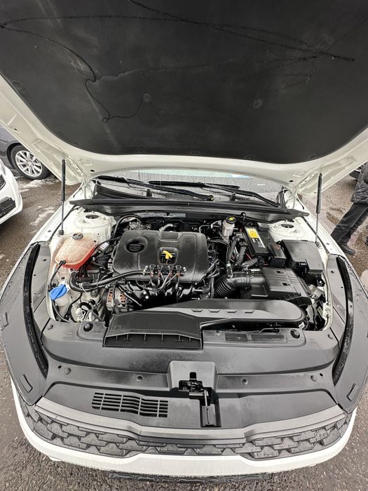 Kia K5 sotiladi 2023-yil 2L