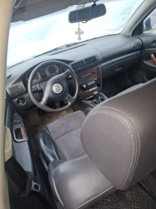 Vând Volkswagen Passat B5.5