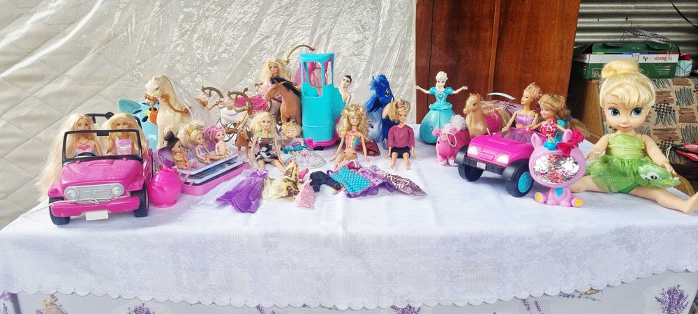 Jucarii Barbie, Caleasca cu cai, Papusa Zana Clochette