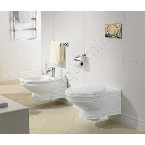 Продавам тоалетна Villeroy Boch.