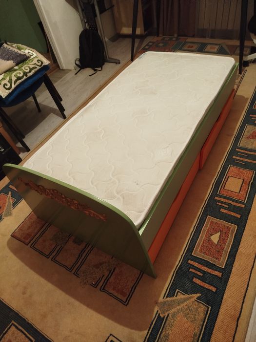 Детские кровать.