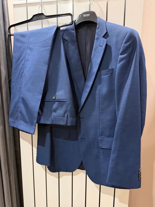 Оригинален костюм на BOSS