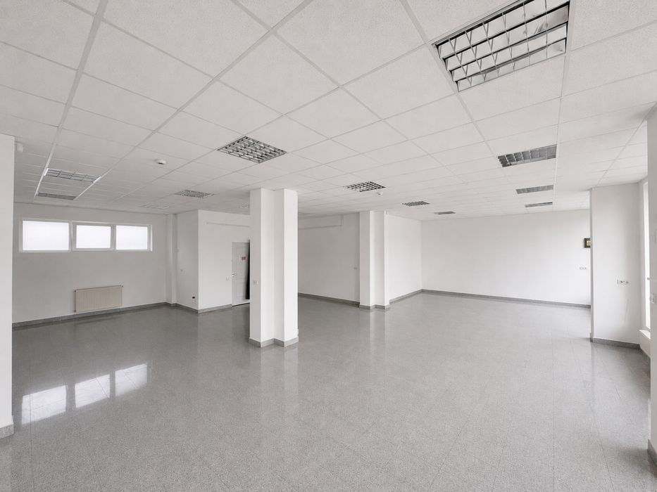 Spatiu comercial 120 mp