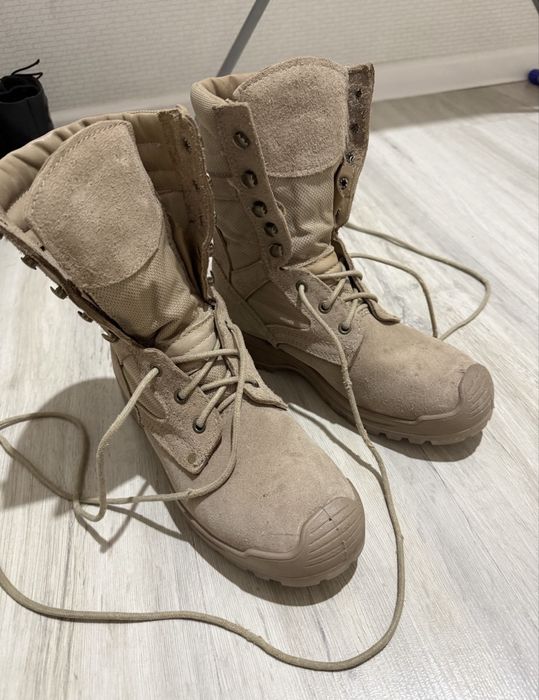 Берцы.              .