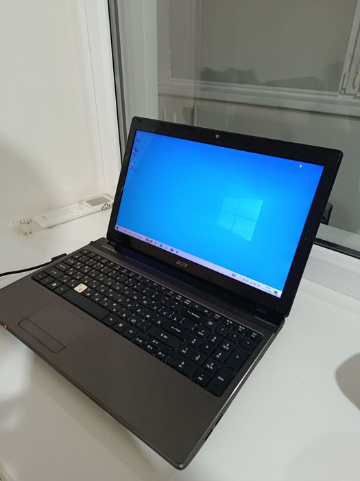 Ноутбук Acer Aspire 5560